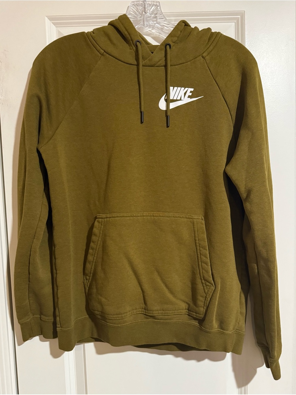 Nike Men’s S- moss green pullover hoodie with Nike swoosh